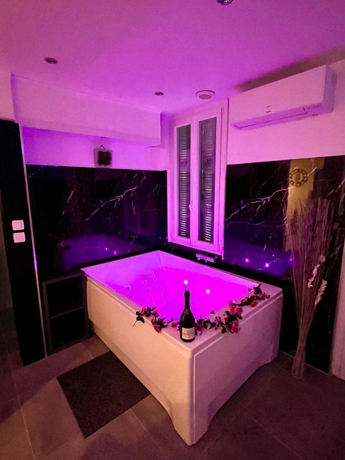 شقة Luxury Dreams Balneo لو كانيت المظهر الخارجي الصورة